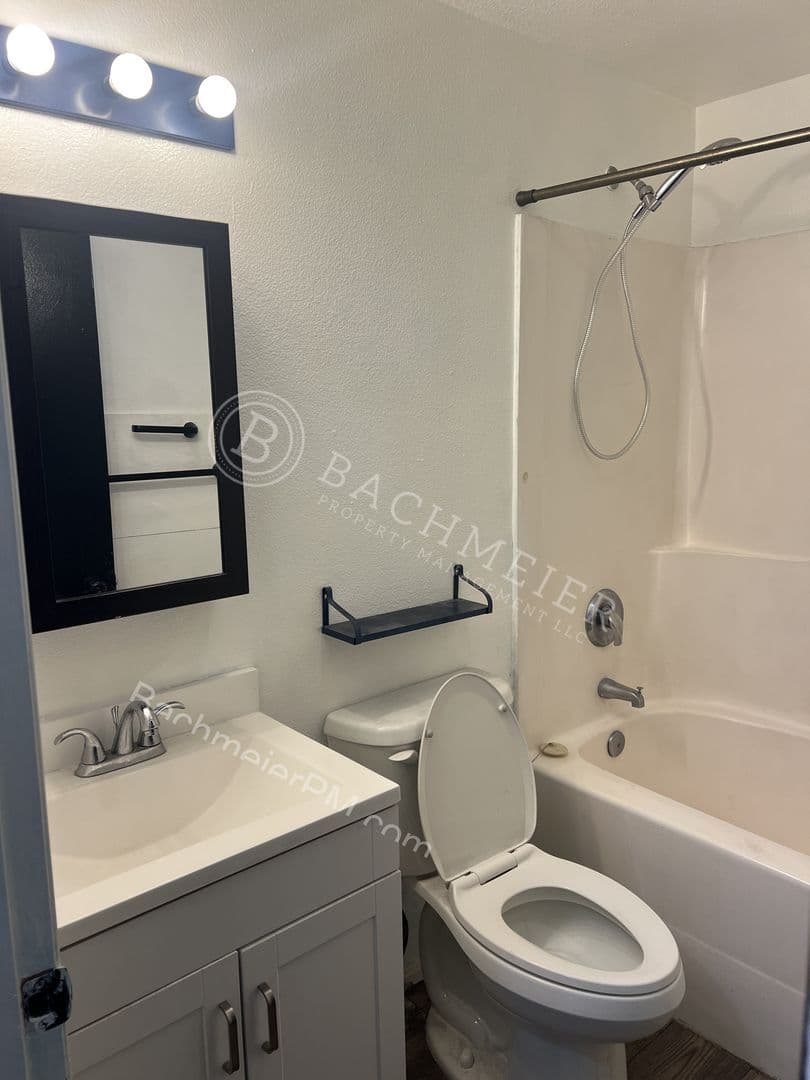 Pendleton House: 1321 SW 11TH Ct