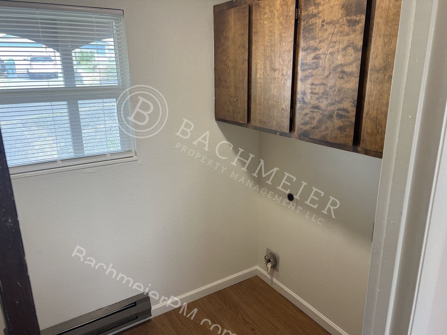 Pendleton Apartment: 707 SE 6th St