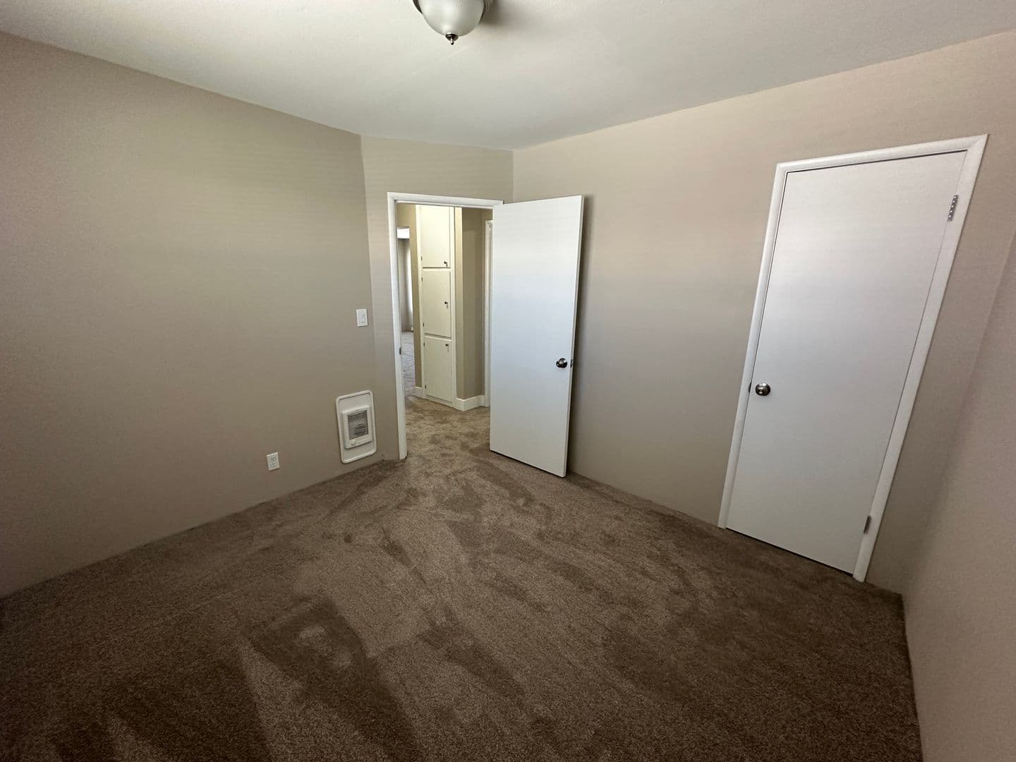 Pendleton Apartment: 317 SW 18th St