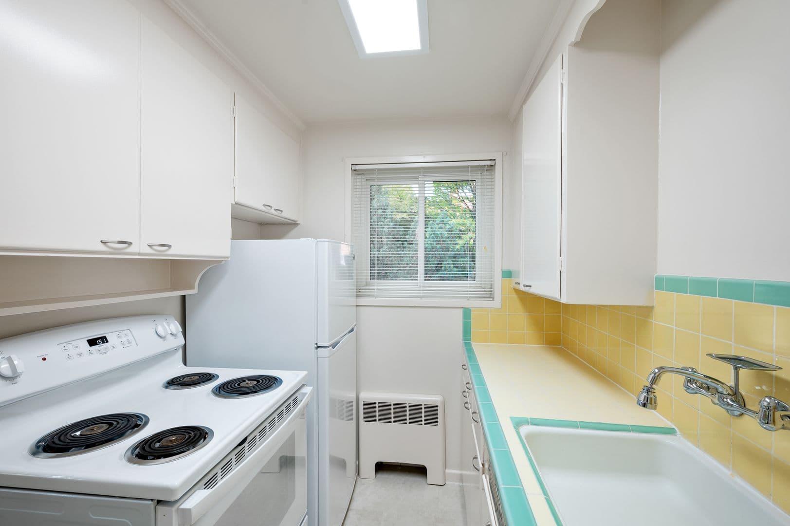 Seattle Apartment: 1206 Queen Anne Ave. N.
