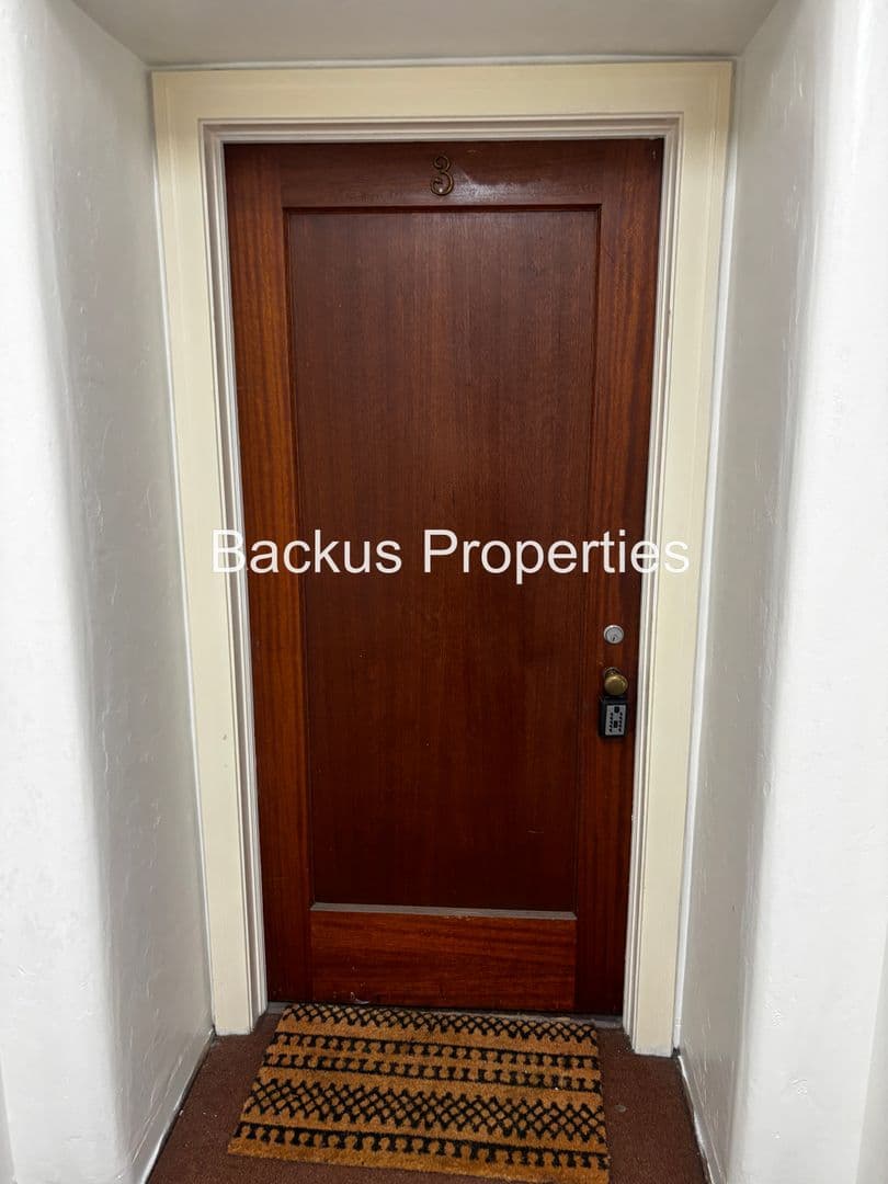 Salinas Apartment: DO NOT PAY BILLS 247 Salinas St.