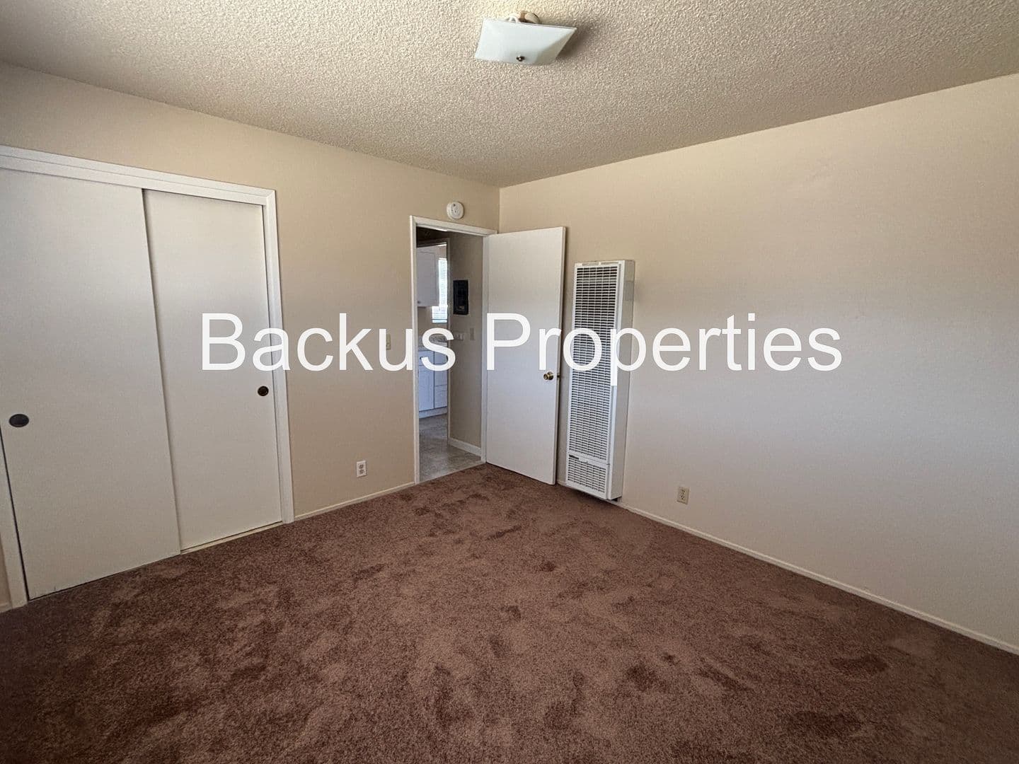 Salinas Apartment: 14 Cypress Street