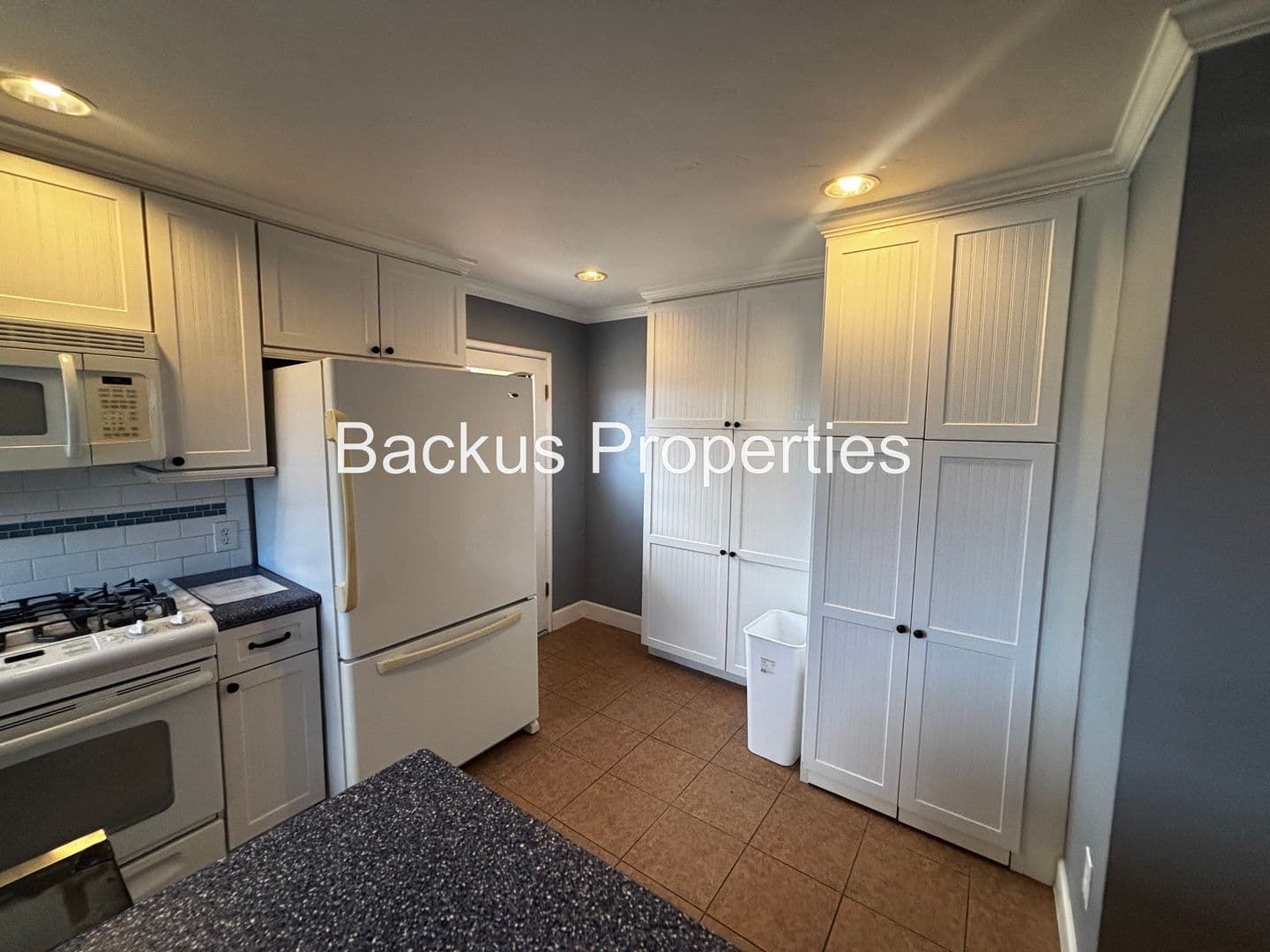 Seaside House: 550 Trinity Ave