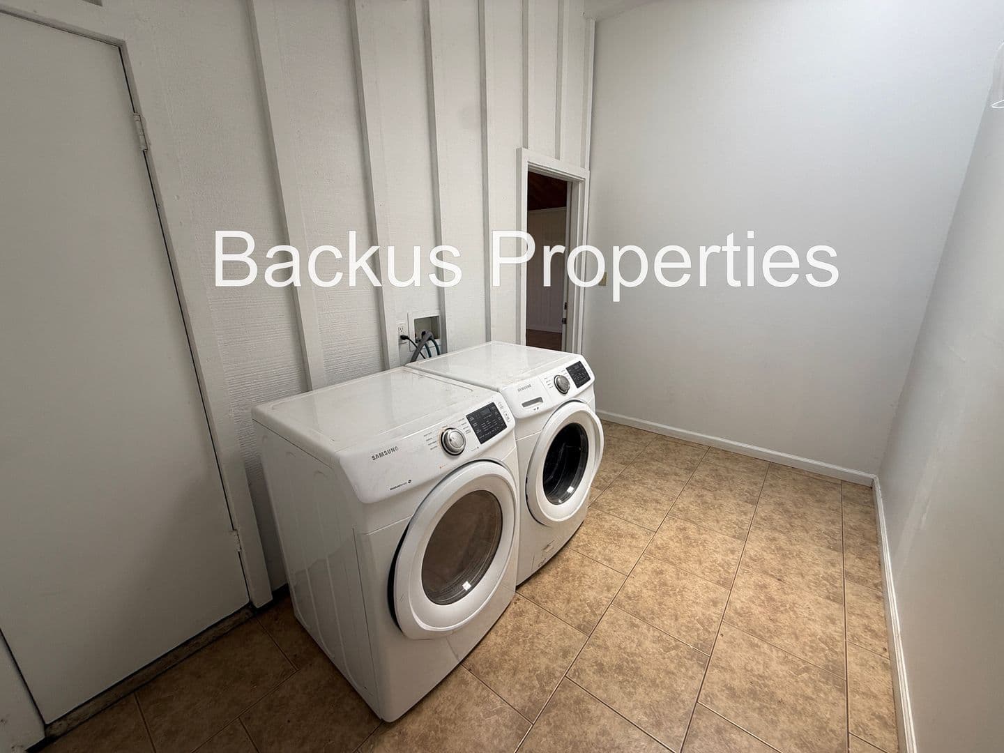 Salinas House: 844 River Rd. - Unit A