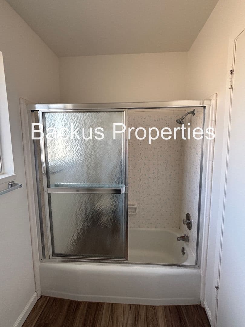 Salinas Apartment: 1040 Lupin Dr.