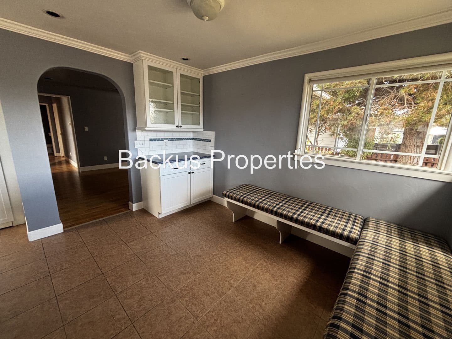 Seaside House: 550 Trinity Ave