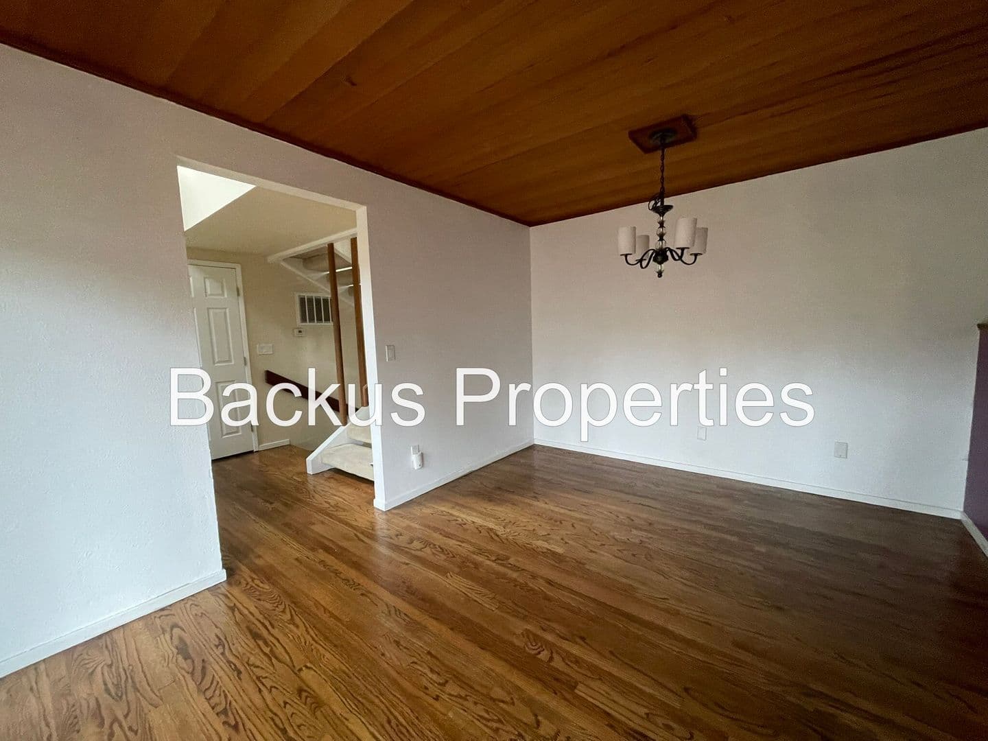 Salinas House: 14685 Charter Oak Blvd