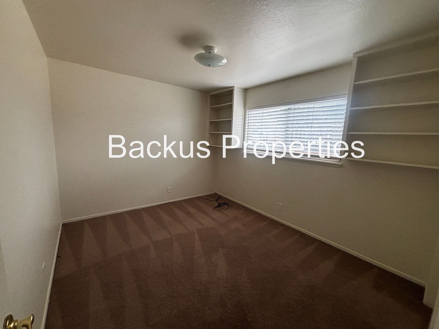 Salinas House: 432 Comanche Wy.