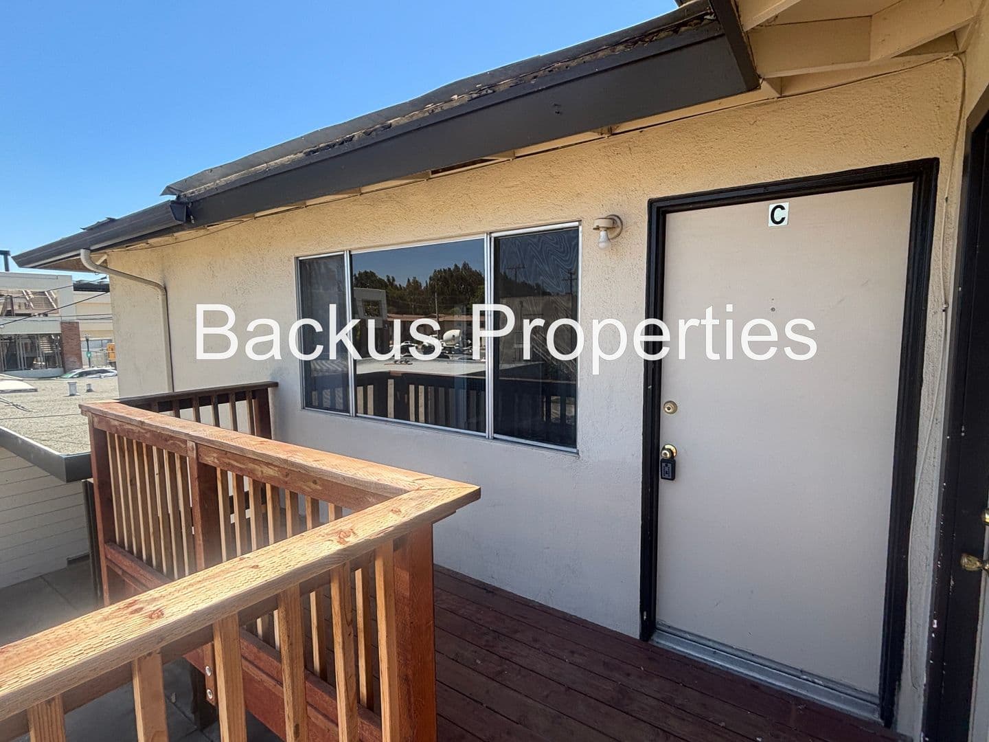 Salinas Apartment: 14 Cypress Street