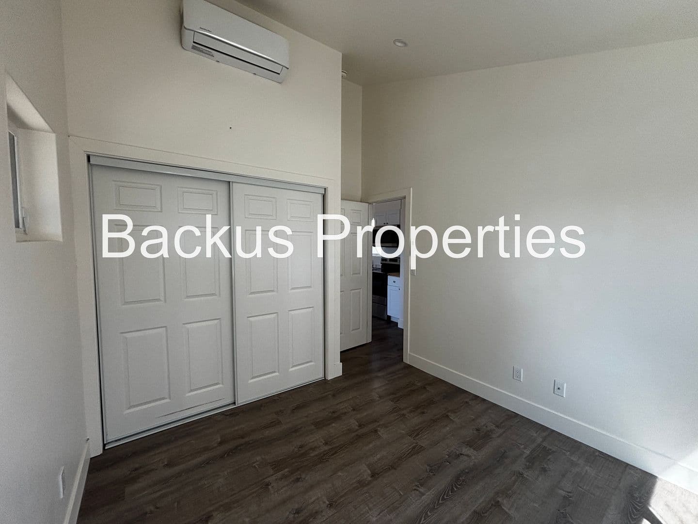 Salinas Apartment: 411 Church St.