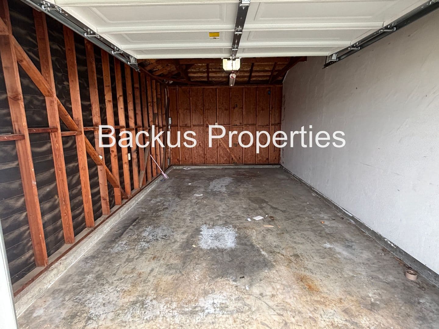 Salinas Apartment: 1040 Lupin Dr.