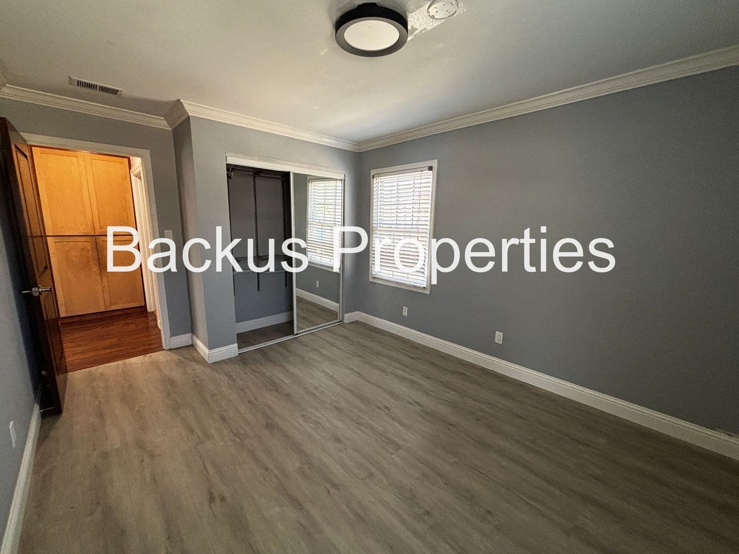 Salinas House: 1114 Kimmel St