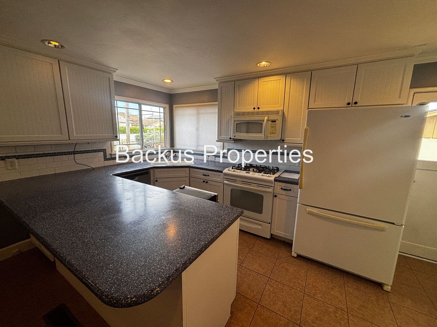 Seaside House: 550 Trinity Ave