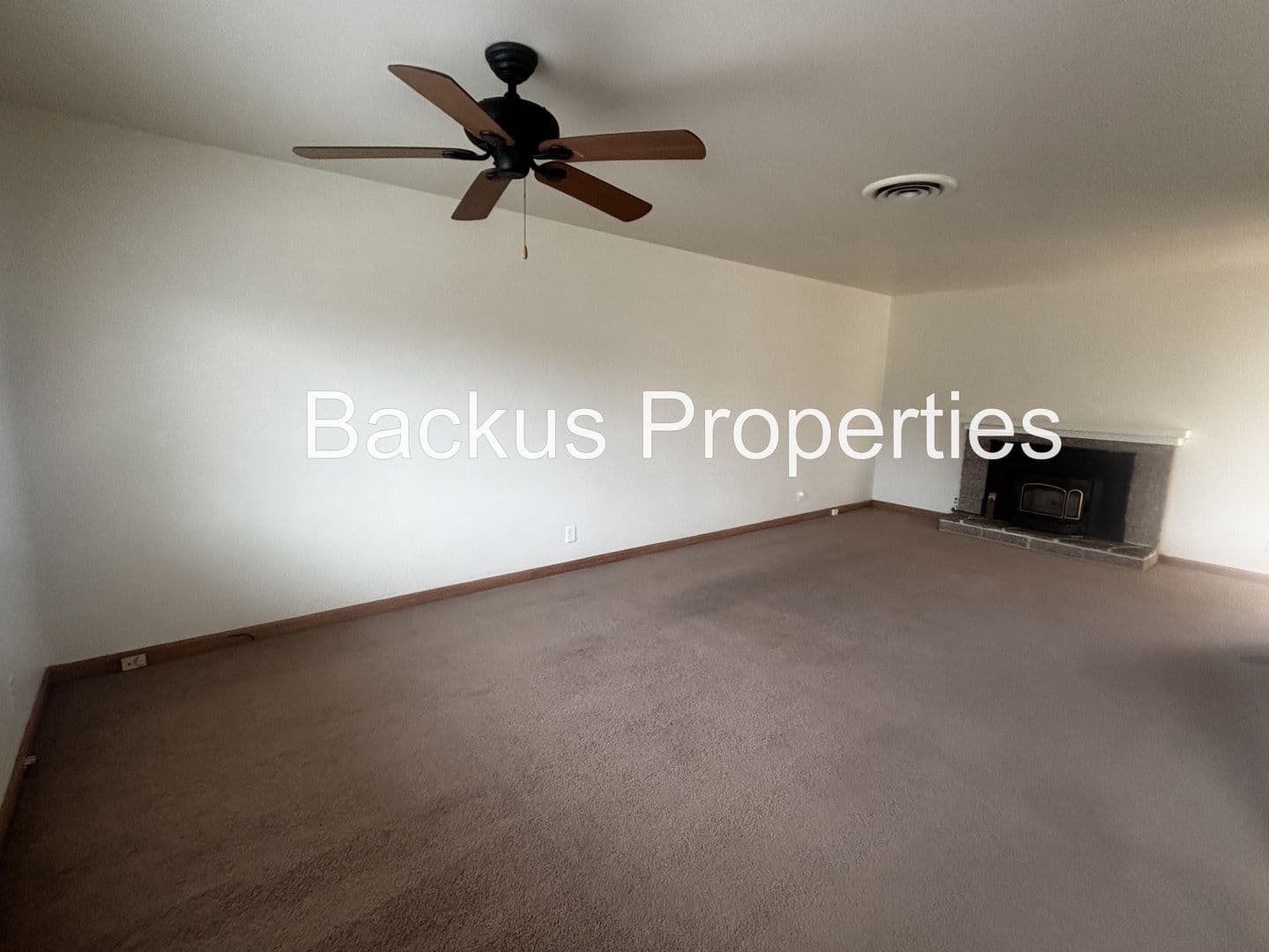 Salinas House: 432 Comanche Wy.