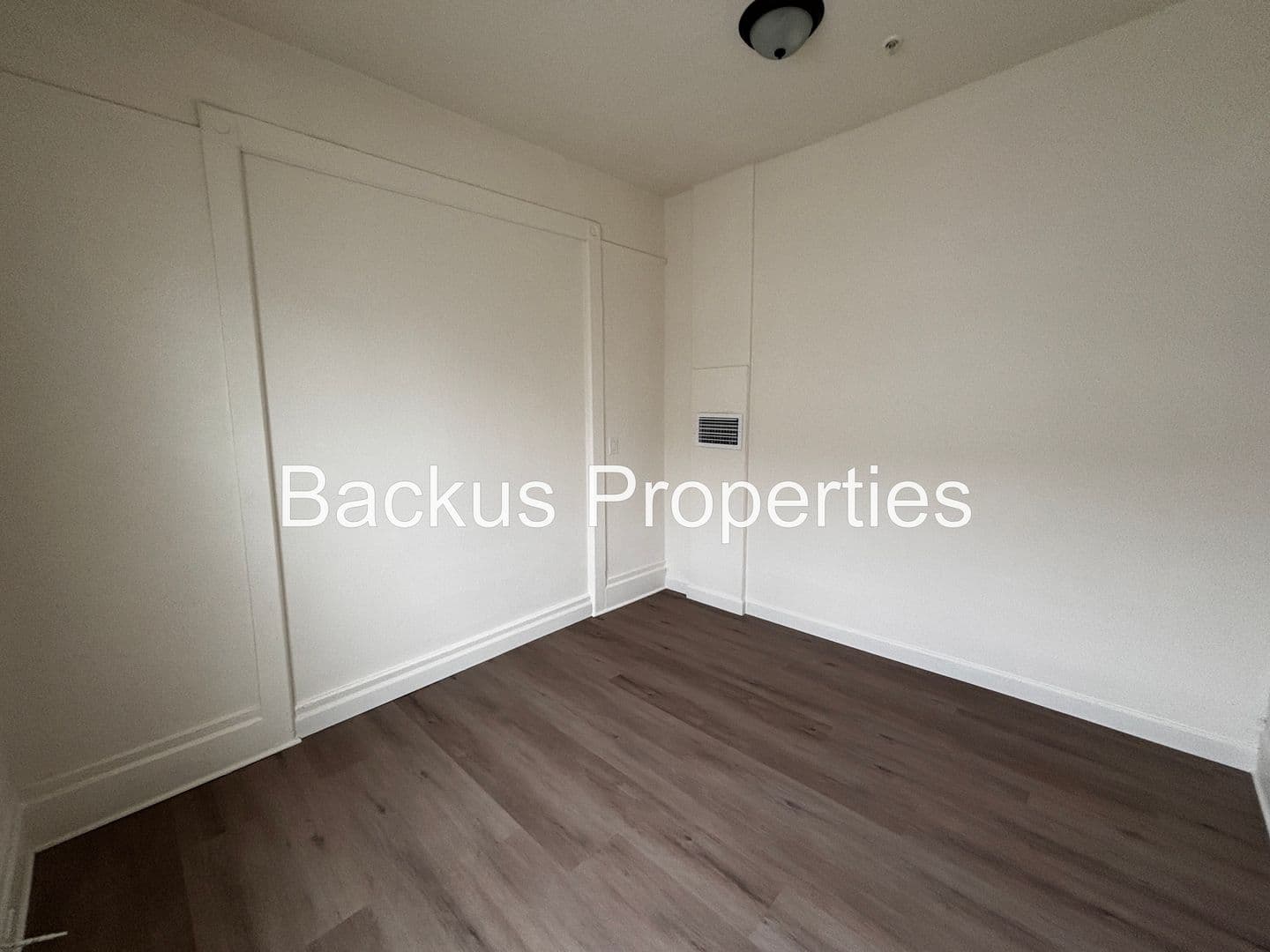 Salinas House: 153 Central Ave