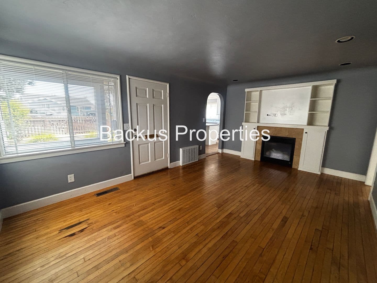 Seaside House: 550 Trinity Ave