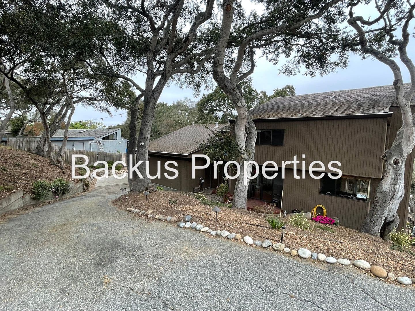 Salinas House: 14685 Charter Oak Blvd