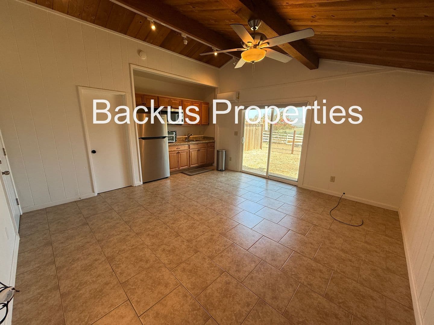 Salinas House: 844 River Rd. - Unit A