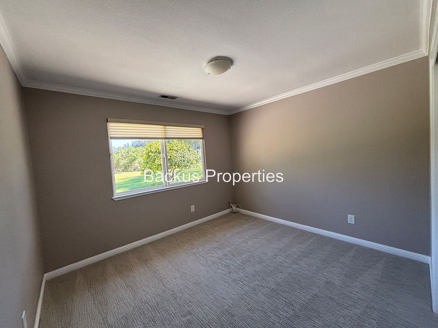 Royal Oaks House: 17240 Tamara Ln.