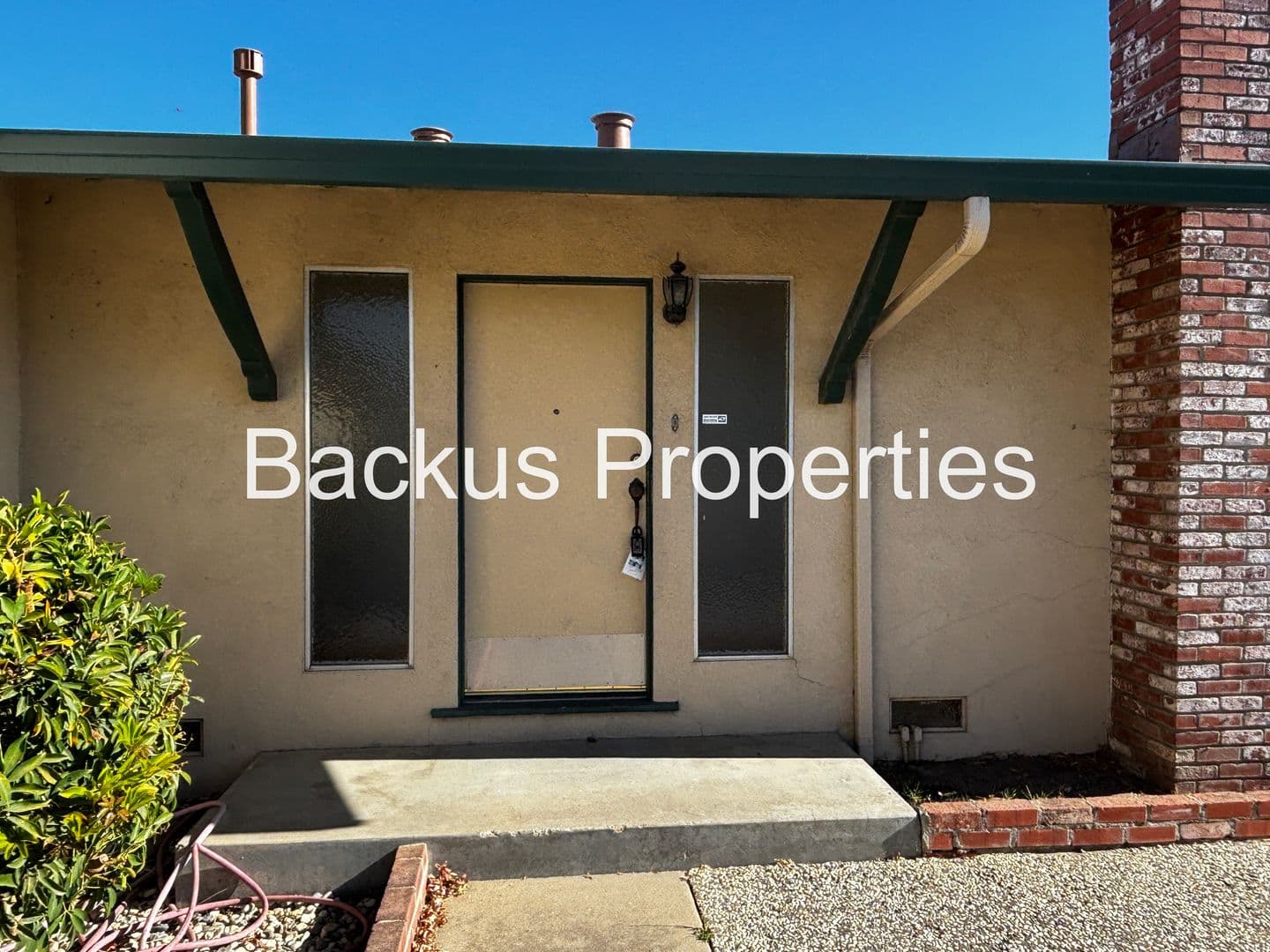 Salinas House: 432 Comanche Wy.