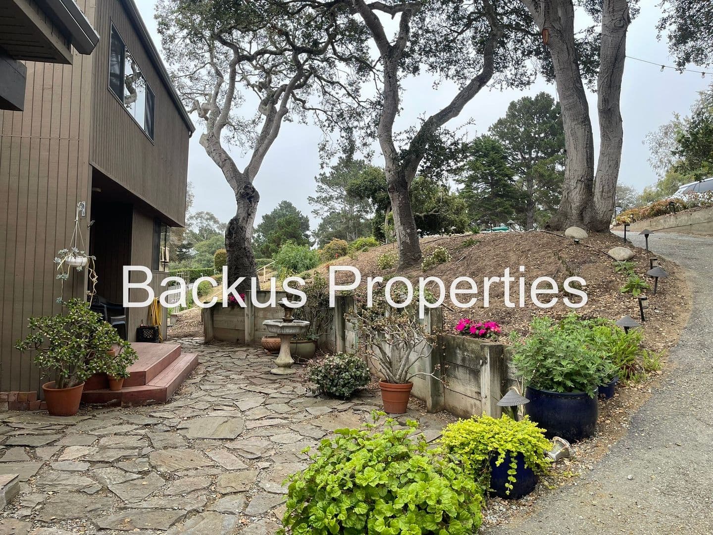 Salinas House: 14685 Charter Oak Blvd