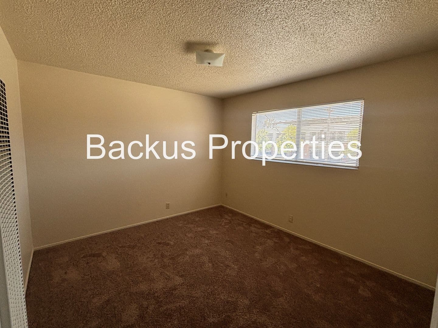 Salinas Apartment: 14 Cypress Street