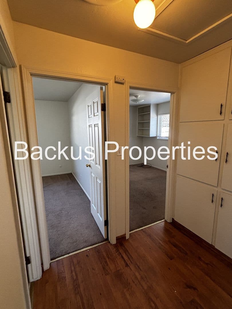 Salinas House: 432 Comanche Wy.