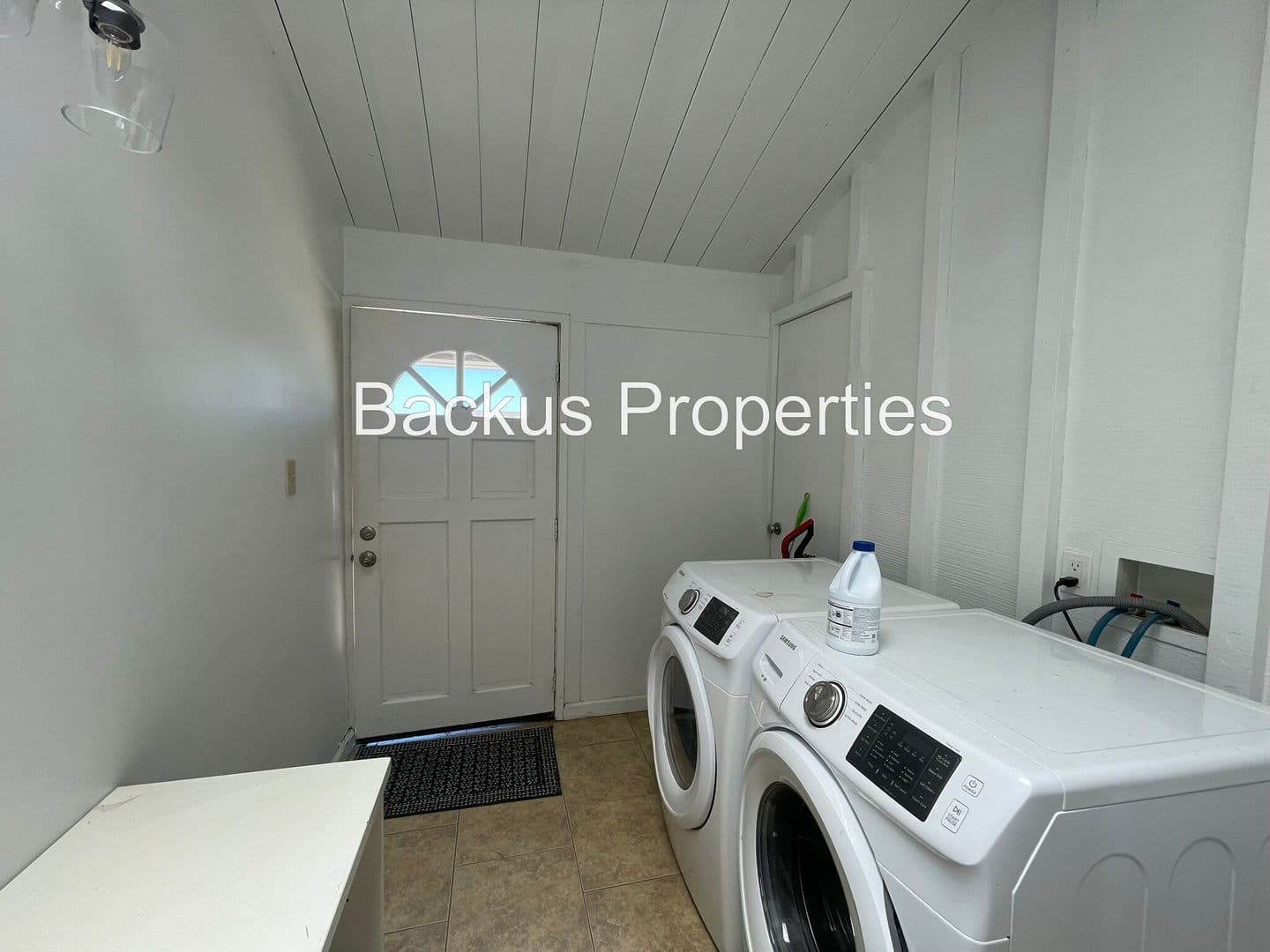 Salinas House: 844 River Rd. - Unit A