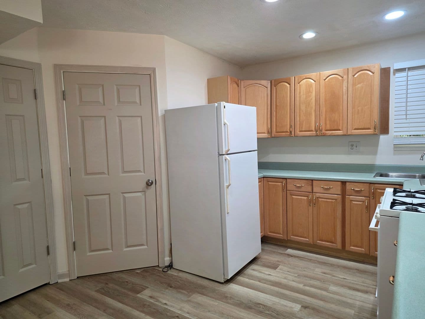 Woodstock Apartment: 1211 Trout Drive