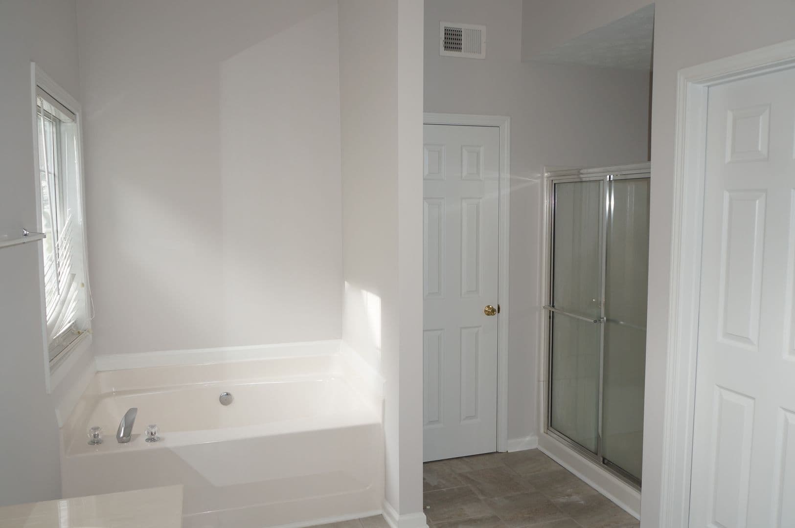 Kennesaw House: 3404 Washington Commons Ave NW