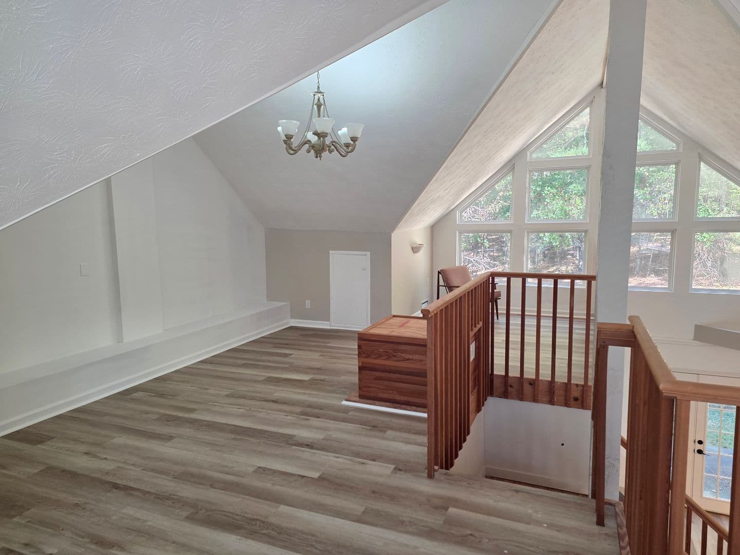 Woodstock Apartment: 1211 Trout Drive