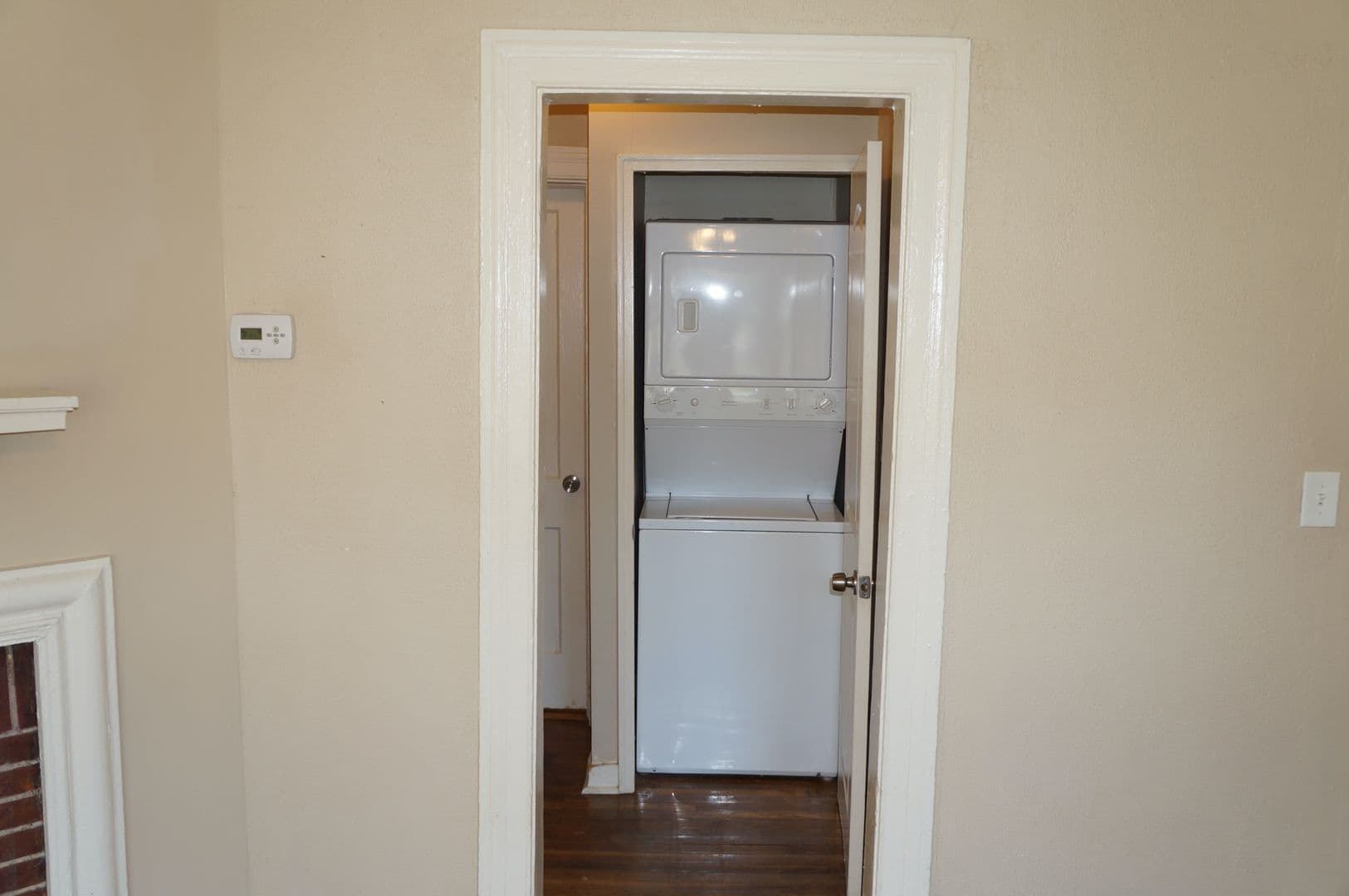 Marietta Apartment: 583 Colonial Circle
