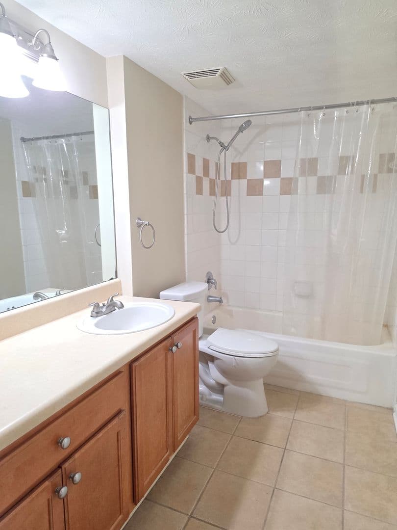 Atlanta House: 3120 Seven Pines Ct #306