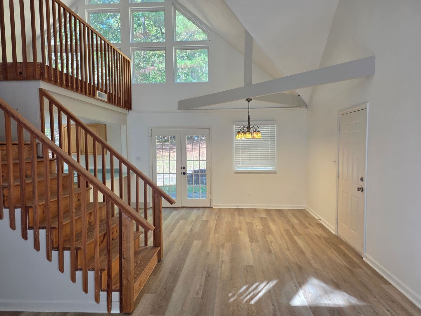 Woodstock Apartment: 1211 Trout Drive