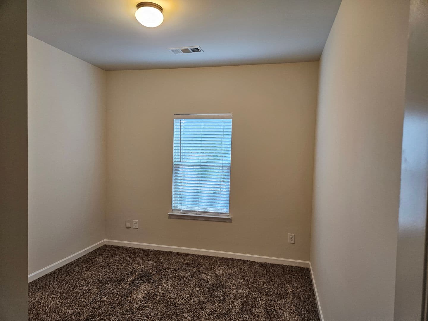 Acworth House: 649 Oakside Place