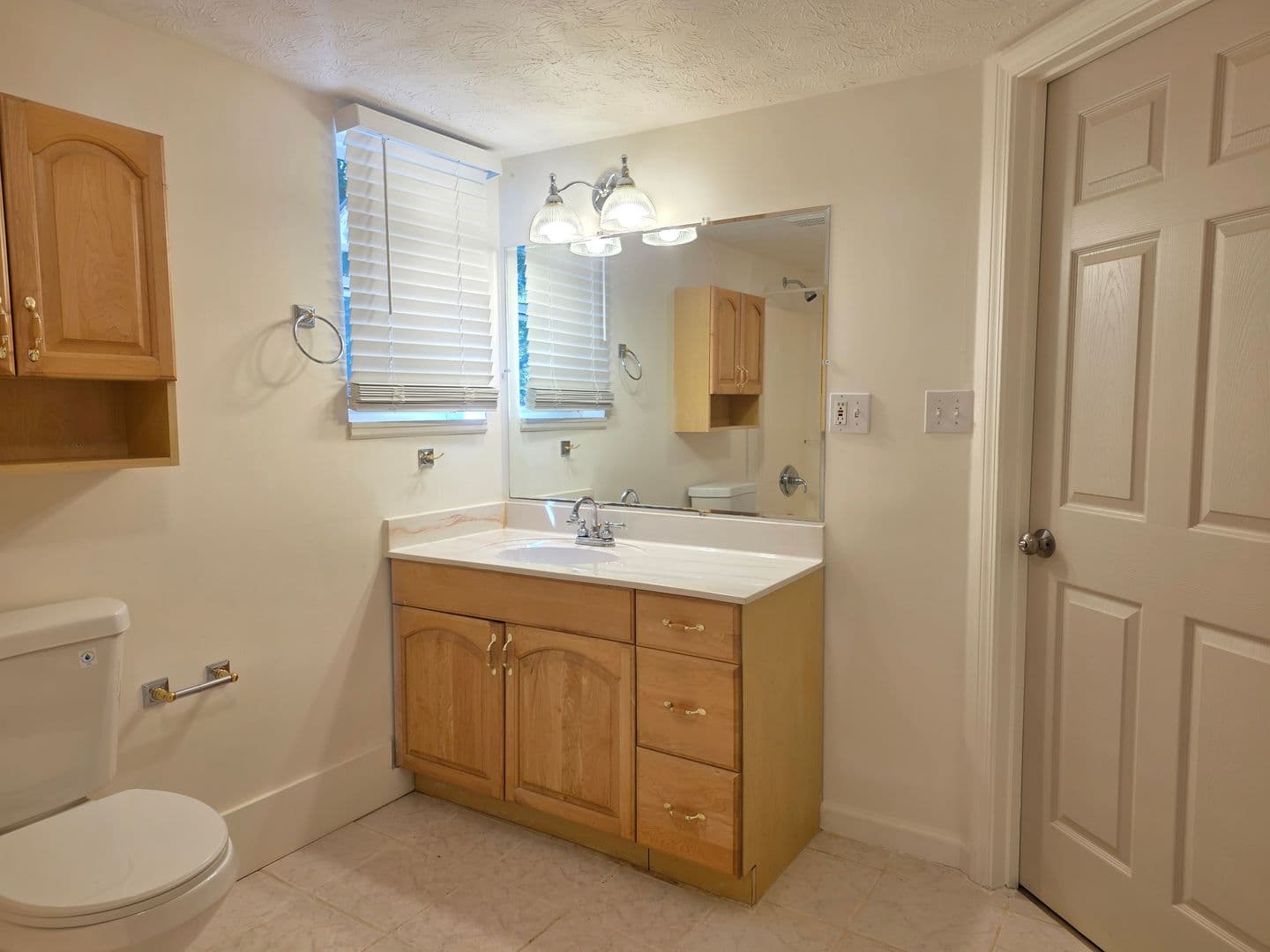 Woodstock Apartment: 1211 Trout Drive