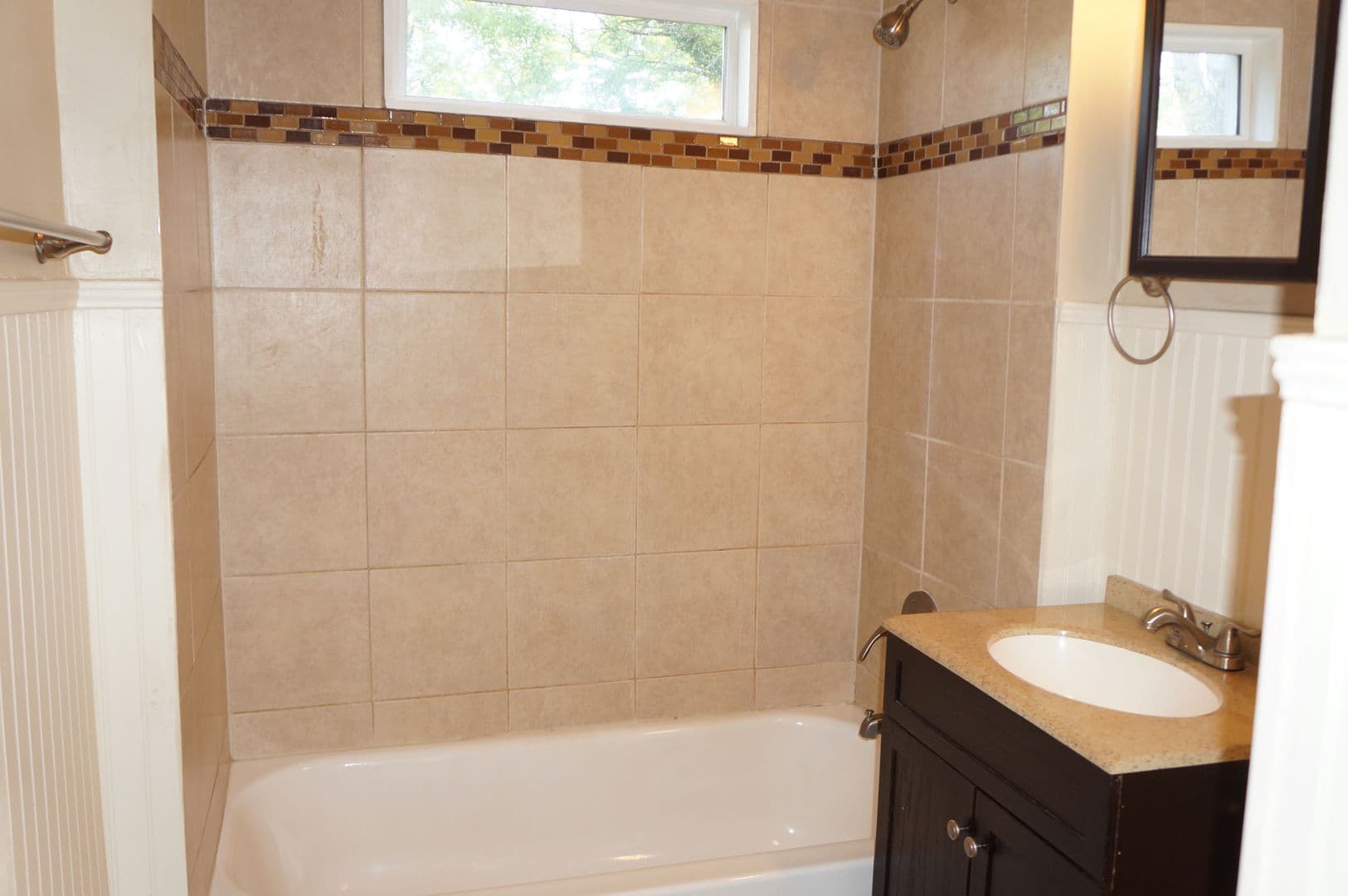 Marietta Apartment: 583 Colonial Circle