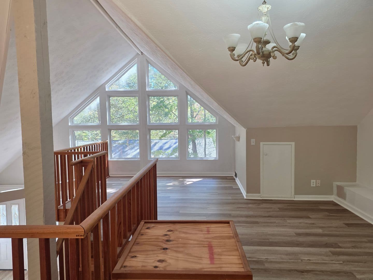 Woodstock Apartment: 1211 Trout Drive