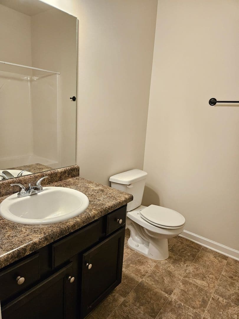 Acworth House: 649 Oakside Place