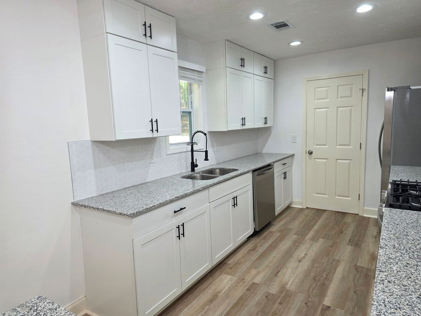 Woodstock Apartment: 1211 Trout Drive