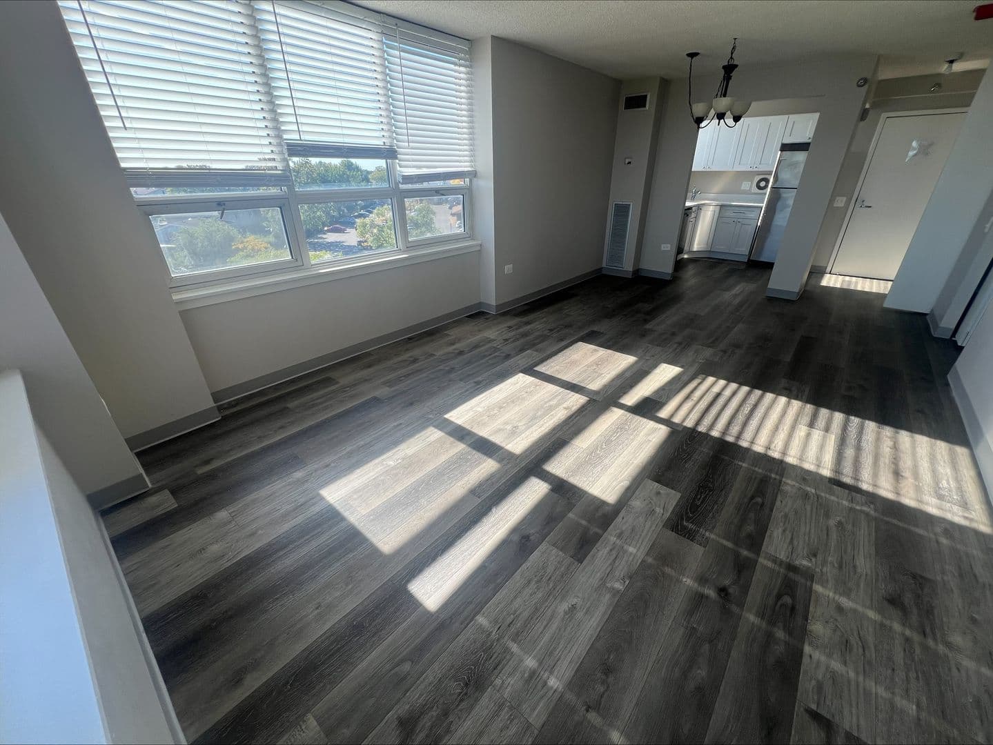Niles Apartment: 8975 West Golf Road