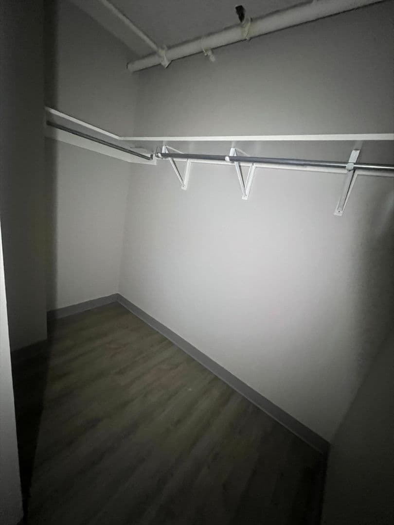 Niles Apartment: 8975 West Golf Road
