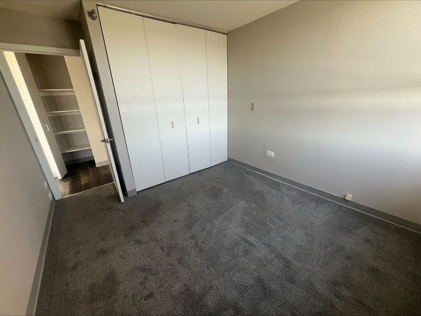 Niles Apartment: 8975 West Golf Road