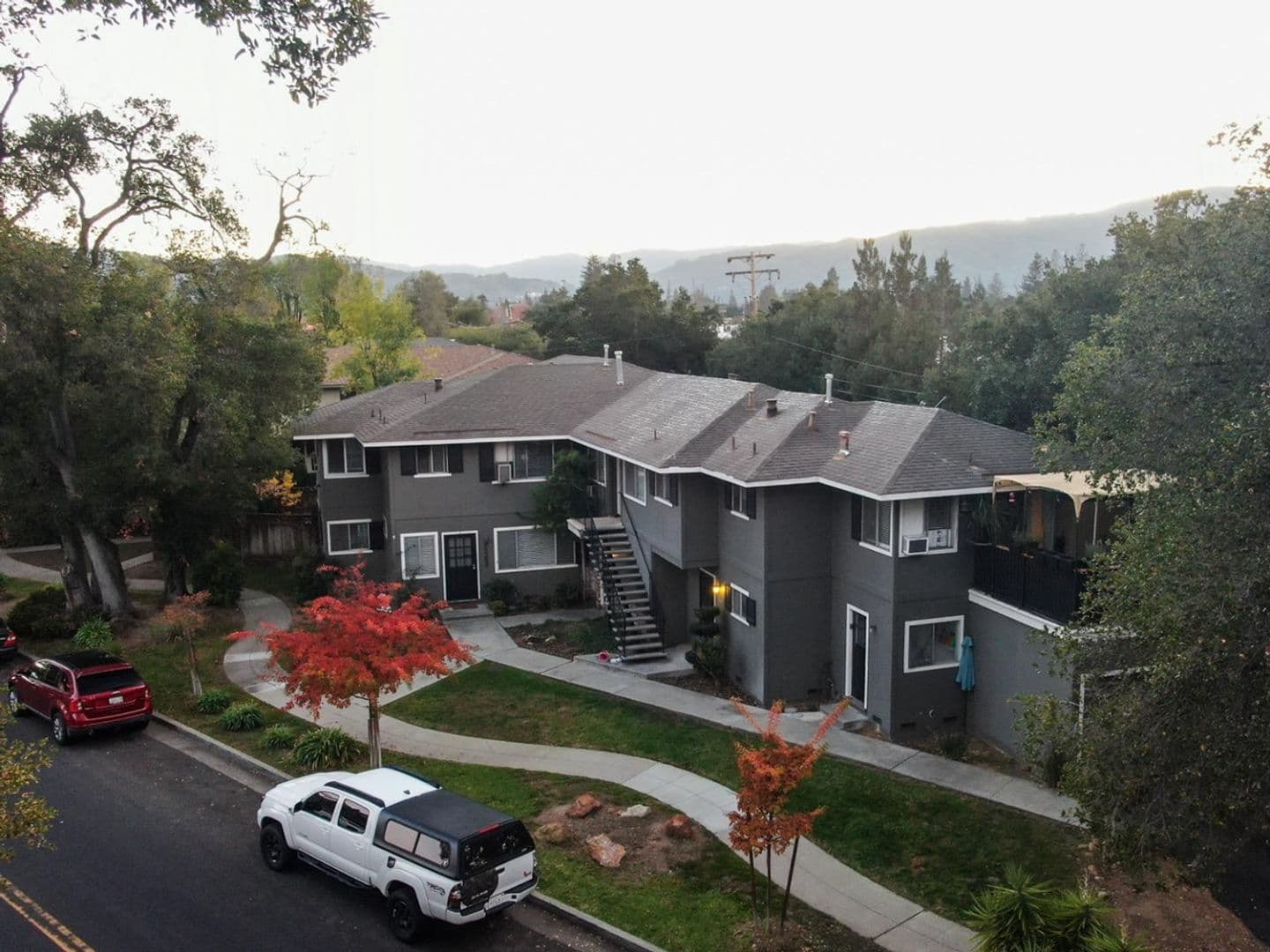 Los Gatos Apartment: 135 Carlton Avenue