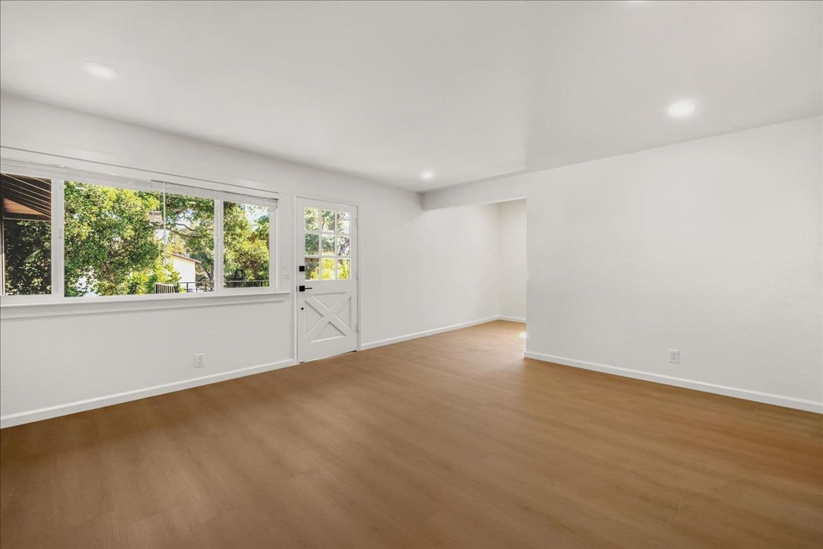 Los Gatos Apartment: 135 Carlton Avenue