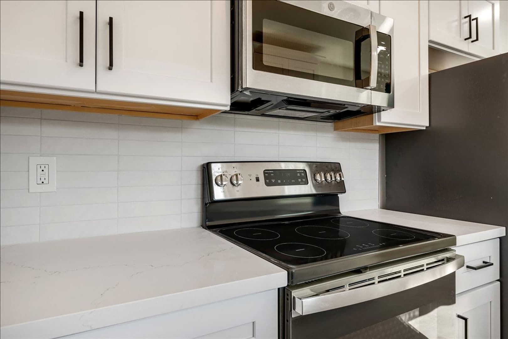 Los Gatos Apartment: 135 Carlton Avenue