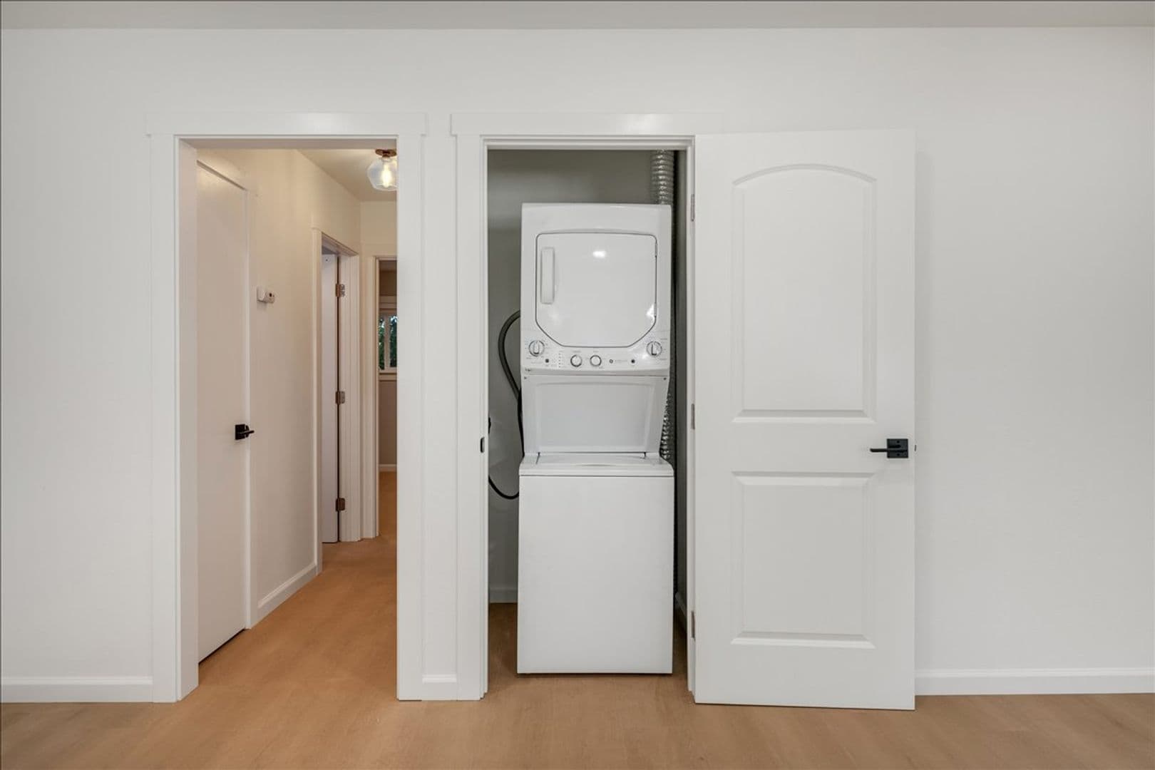Los Gatos Apartment: 135 Carlton Avenue