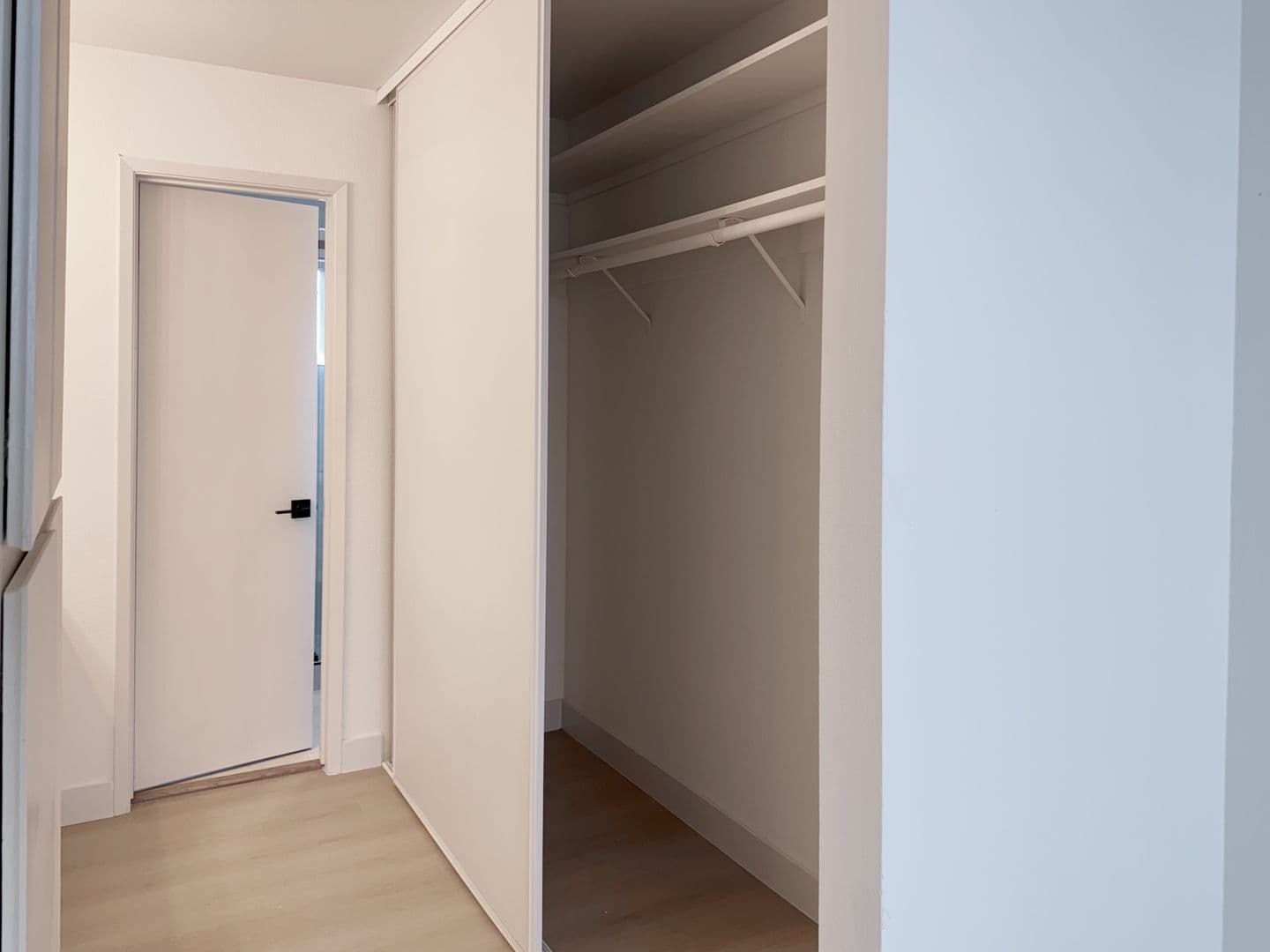 Santa Clara Apartment: 2868 Homestead Road