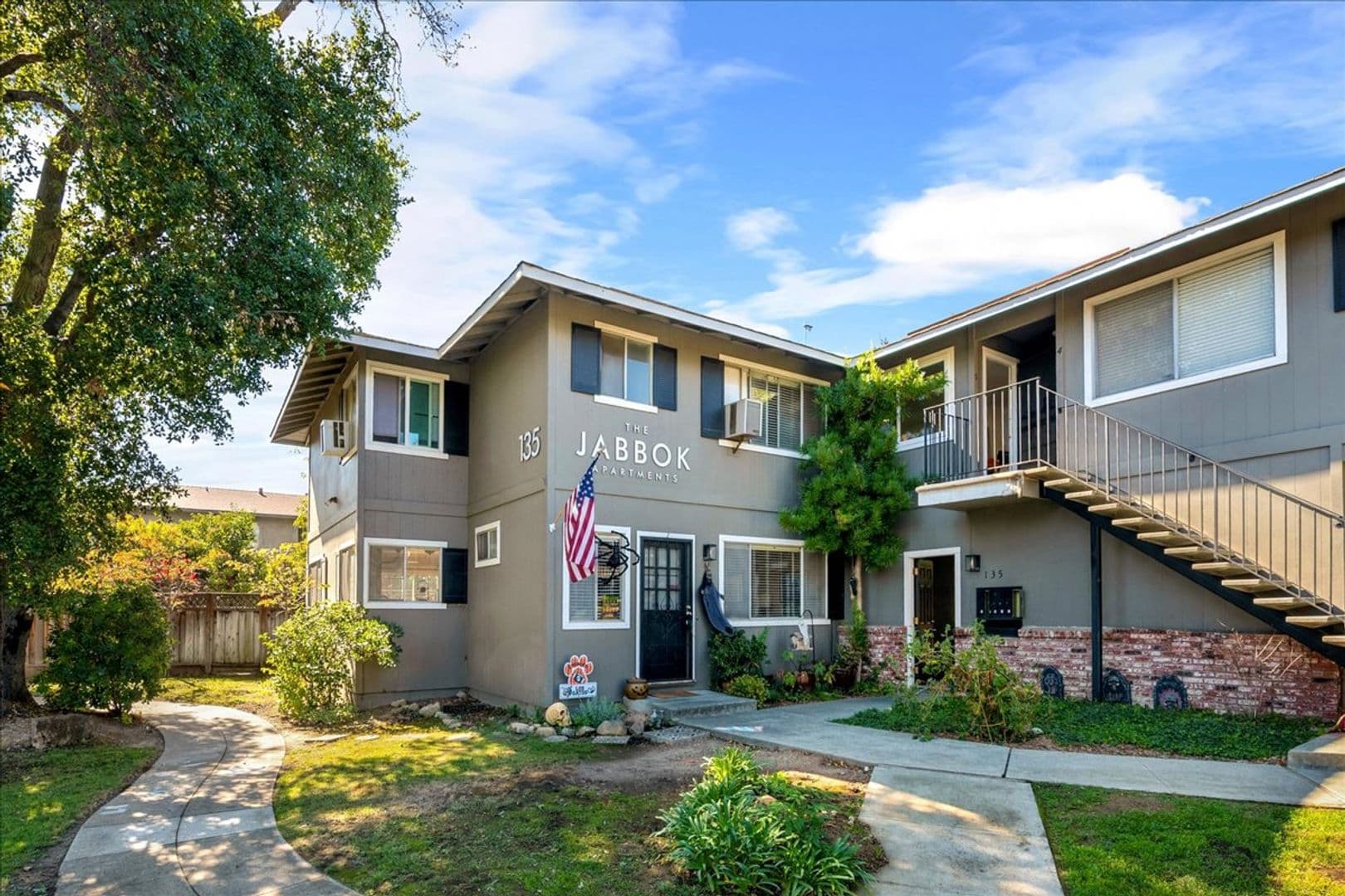 Los Gatos Apartment: 135 Carlton Avenue