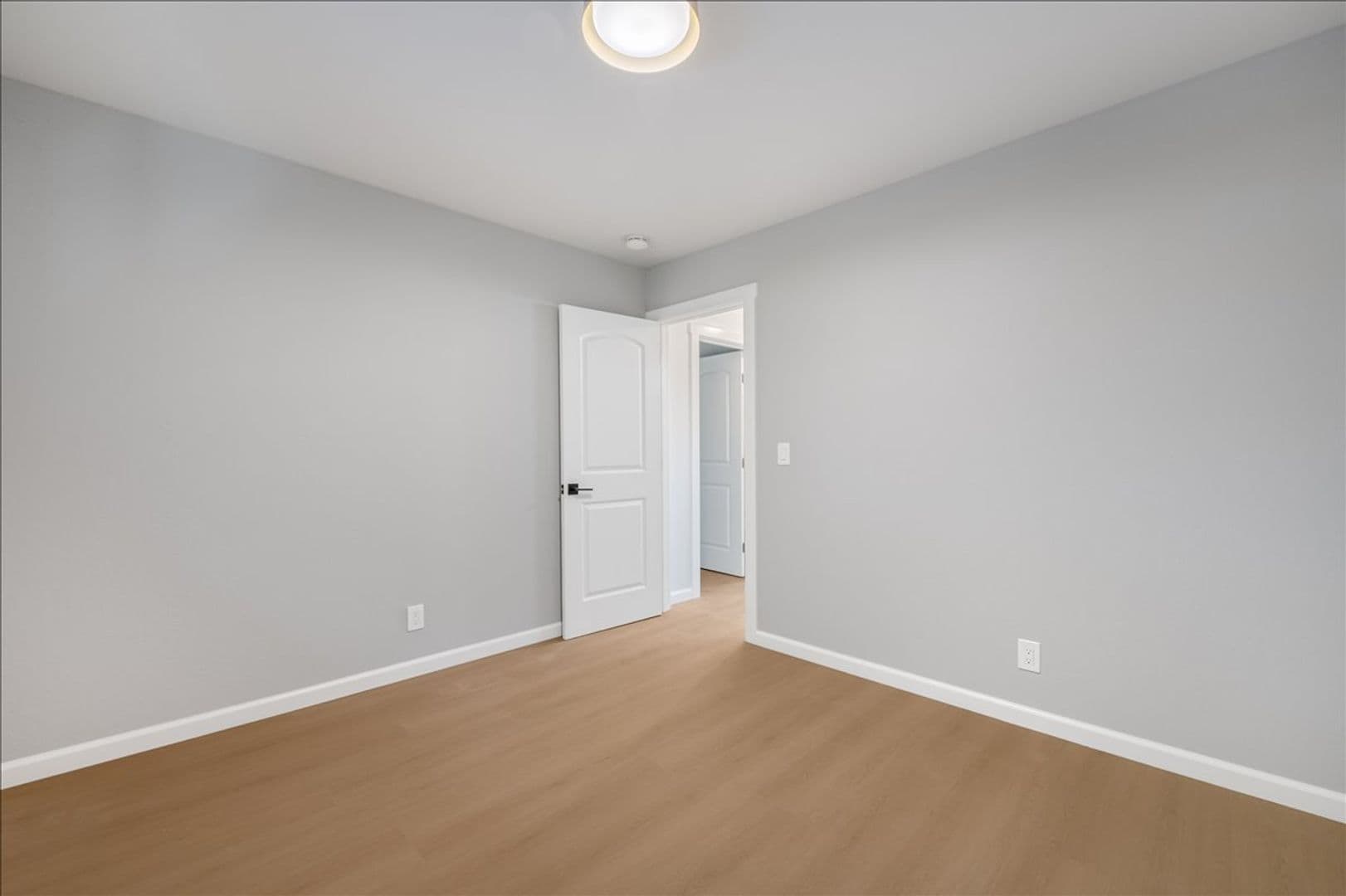 Los Gatos Apartment: 135 Carlton Avenue
